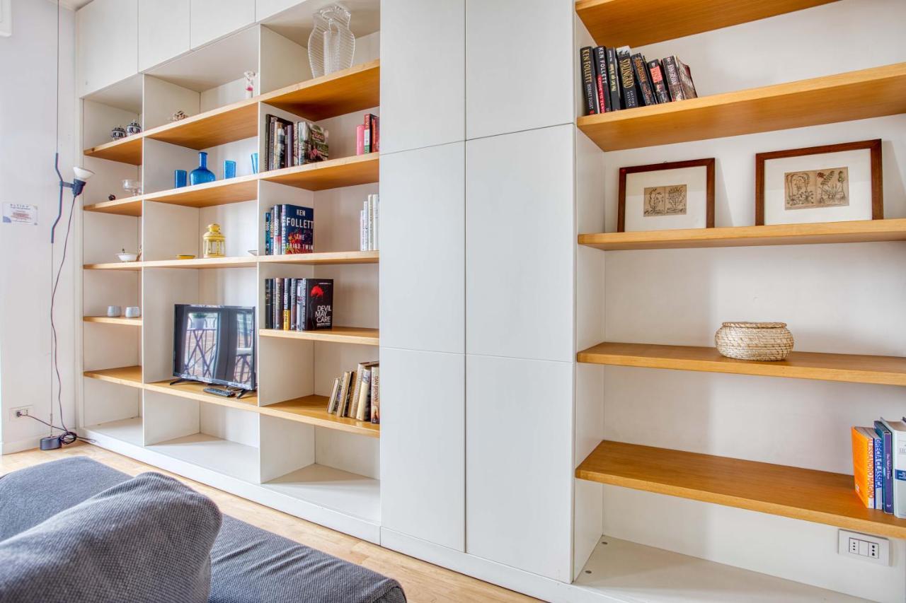 Joivy Vibrant Studio With Balcony Milano Exteriör bild